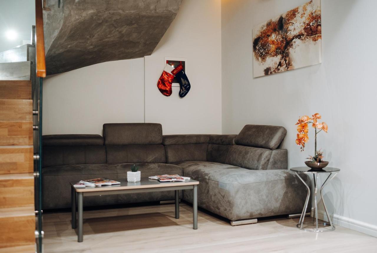 Tree Hotel Korce Bagian luar foto