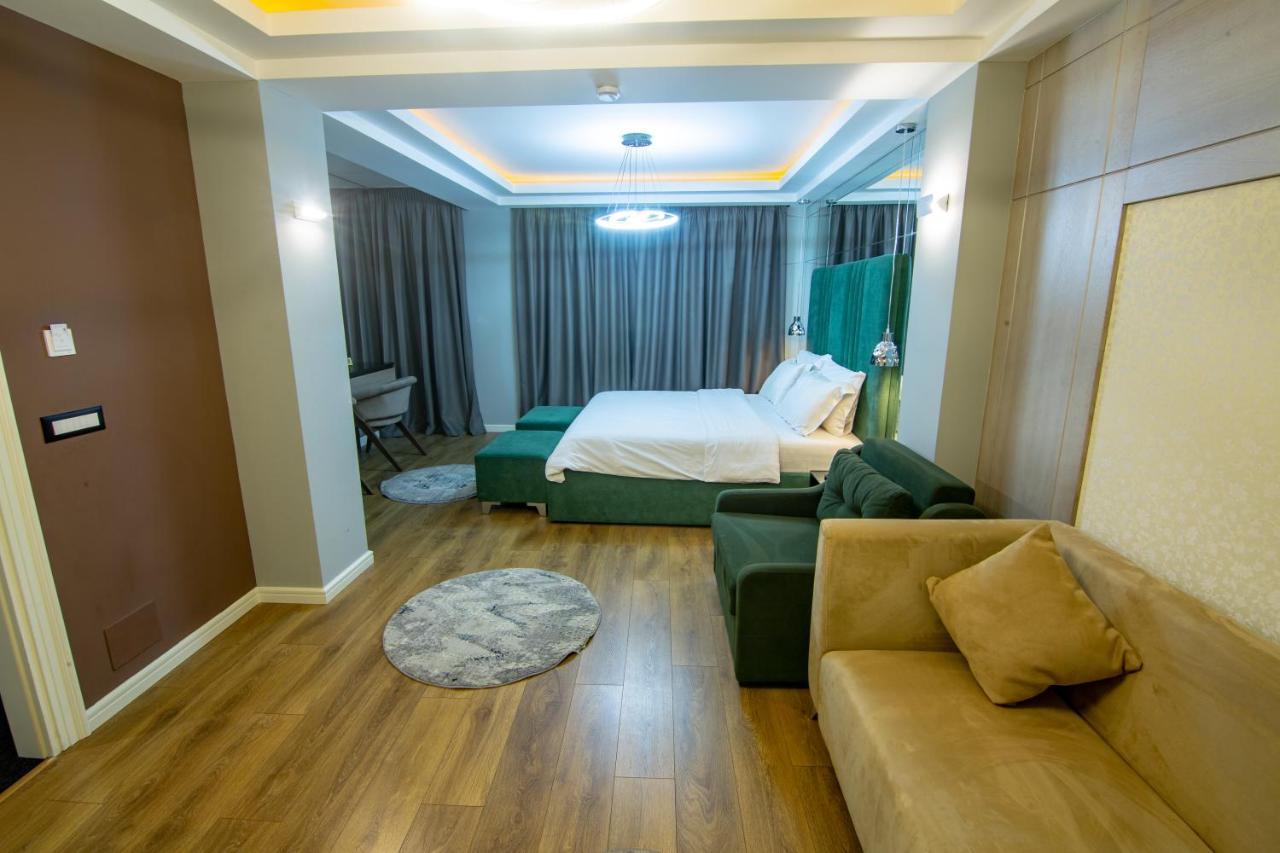 Tree Hotel Korce Bagian luar foto