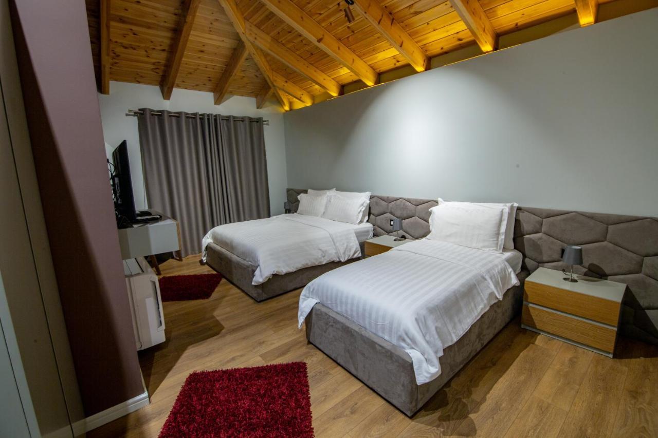 Tree Hotel Korce Bagian luar foto