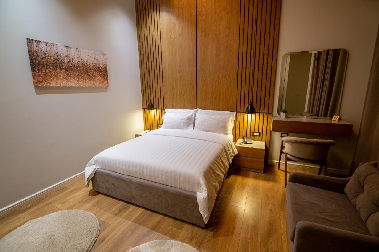 Tree Hotel Korce Bagian luar foto